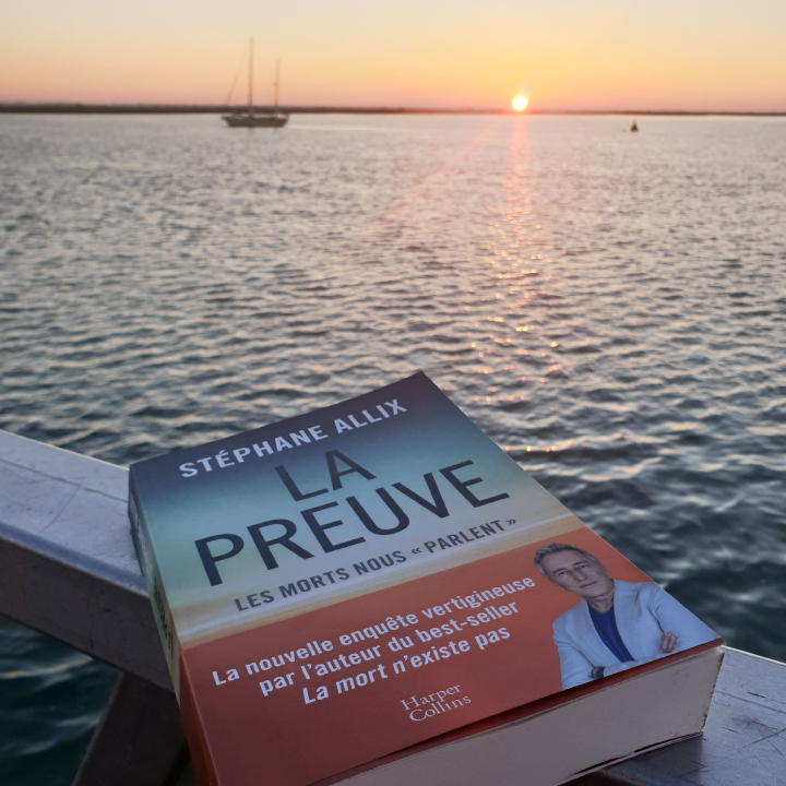 La Preuve : les morts nous "parlent", Stéphane Allix aux Éditions Harper Collins