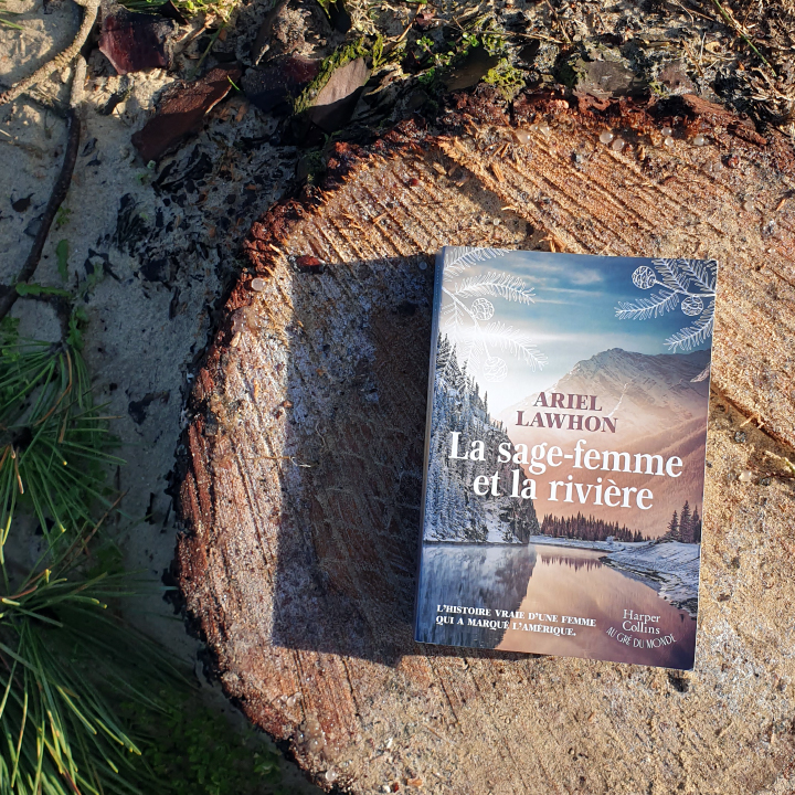 La sage-femme et la rivière d'Ariel Lawhon aux Éditions Harper Collins